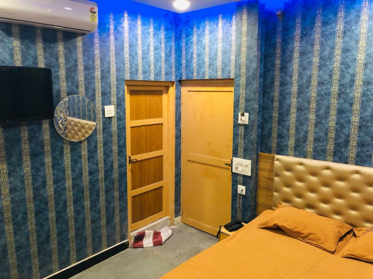 C.M. Hotel Pennagaram Экстерьер фото